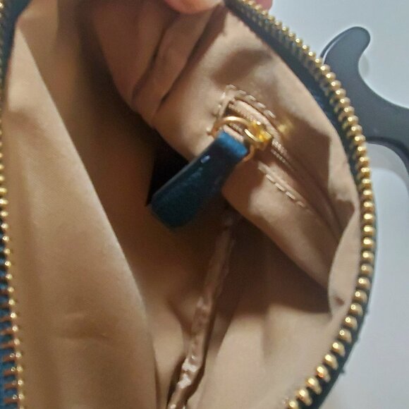 Nanette Lepore Zip Wristlet - NWOT Green with Gold Zipper and Hardware - Picture 10 of 11